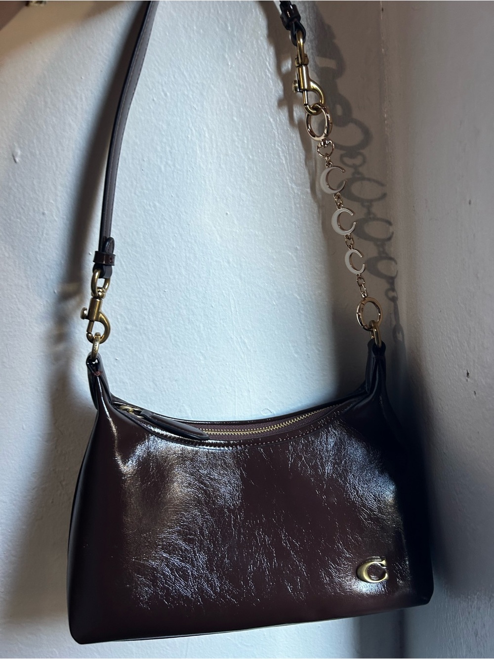 Coach Brown Patent Leather Shoulder Bag with Gold Hardware - Picture 2 of 2